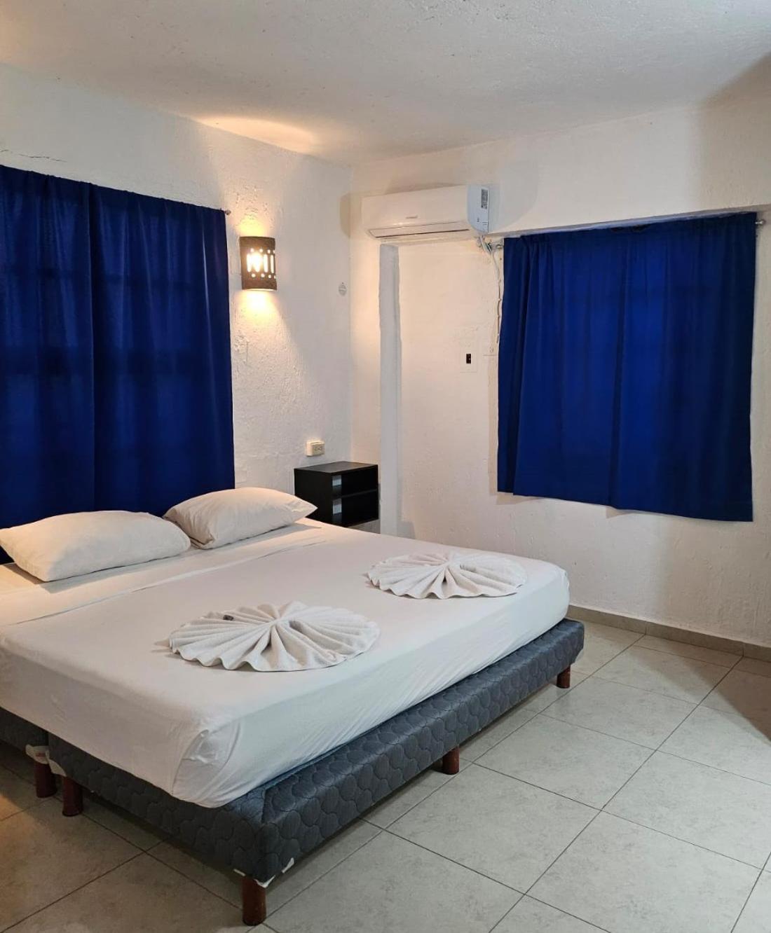 Hotel Hacienda Cancun Bagian luar foto