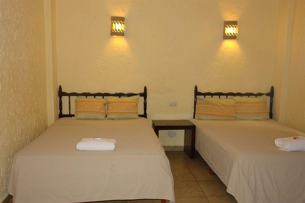 Hotel Hacienda Cancun Bagian luar foto